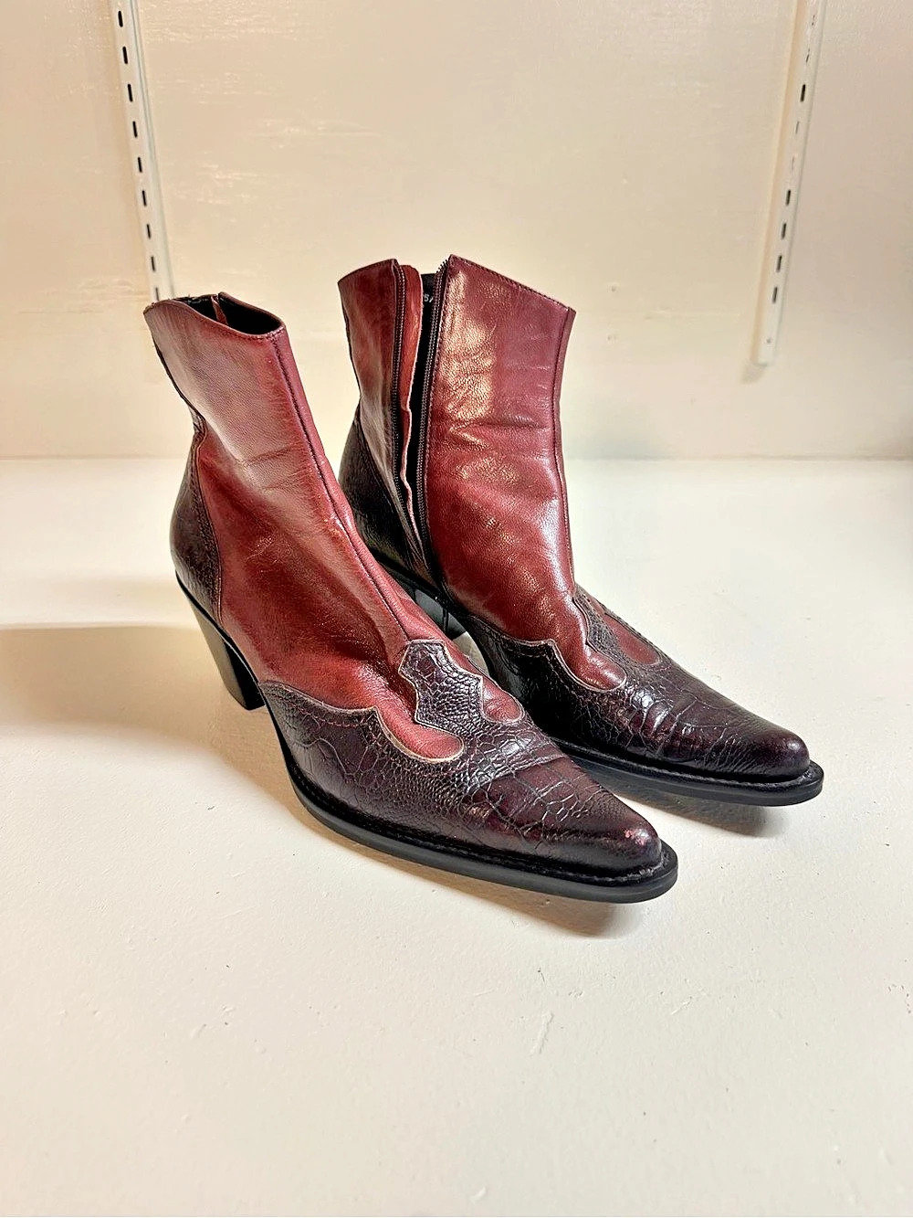 Franco Sarto Burgundy Leather Croc Embossed Western Ankle Boots Size 9M